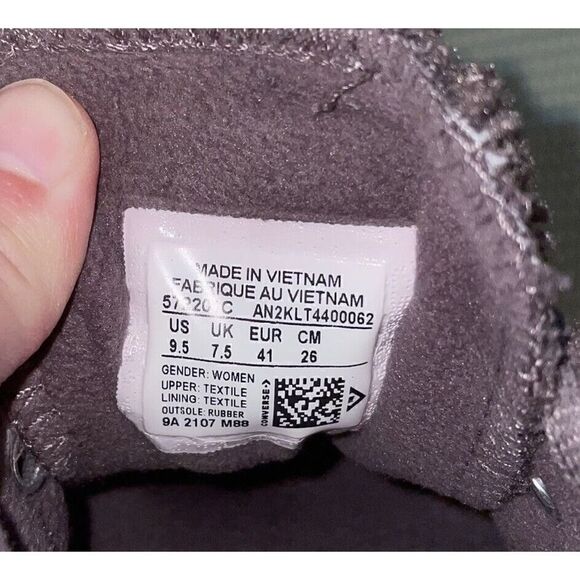 Converse Chuck Taylor All Star Platform Low Sherpa Violet Ore' Womens Size 9.5 - Picture 9 of 9